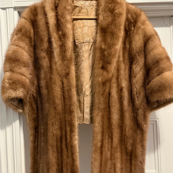 1970s era Mink Fur Coat - Picture 6 of 12